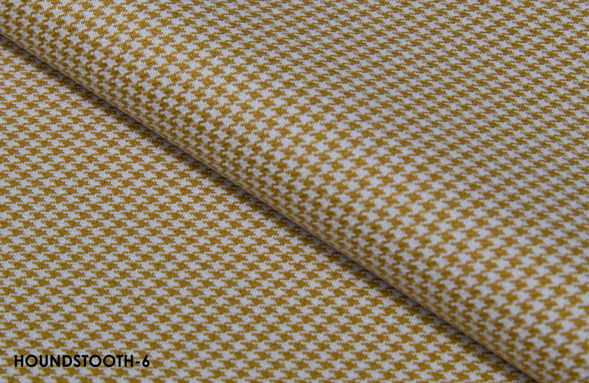HOUNDSTOOTH6 FOLD SHOT