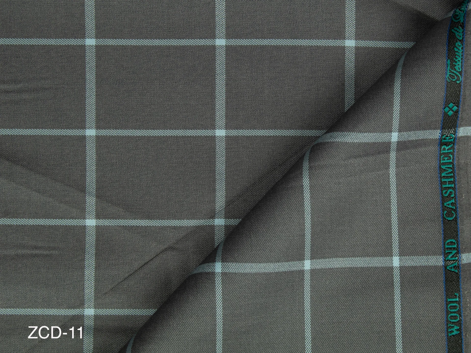 ZCD11  FOLD SHOT