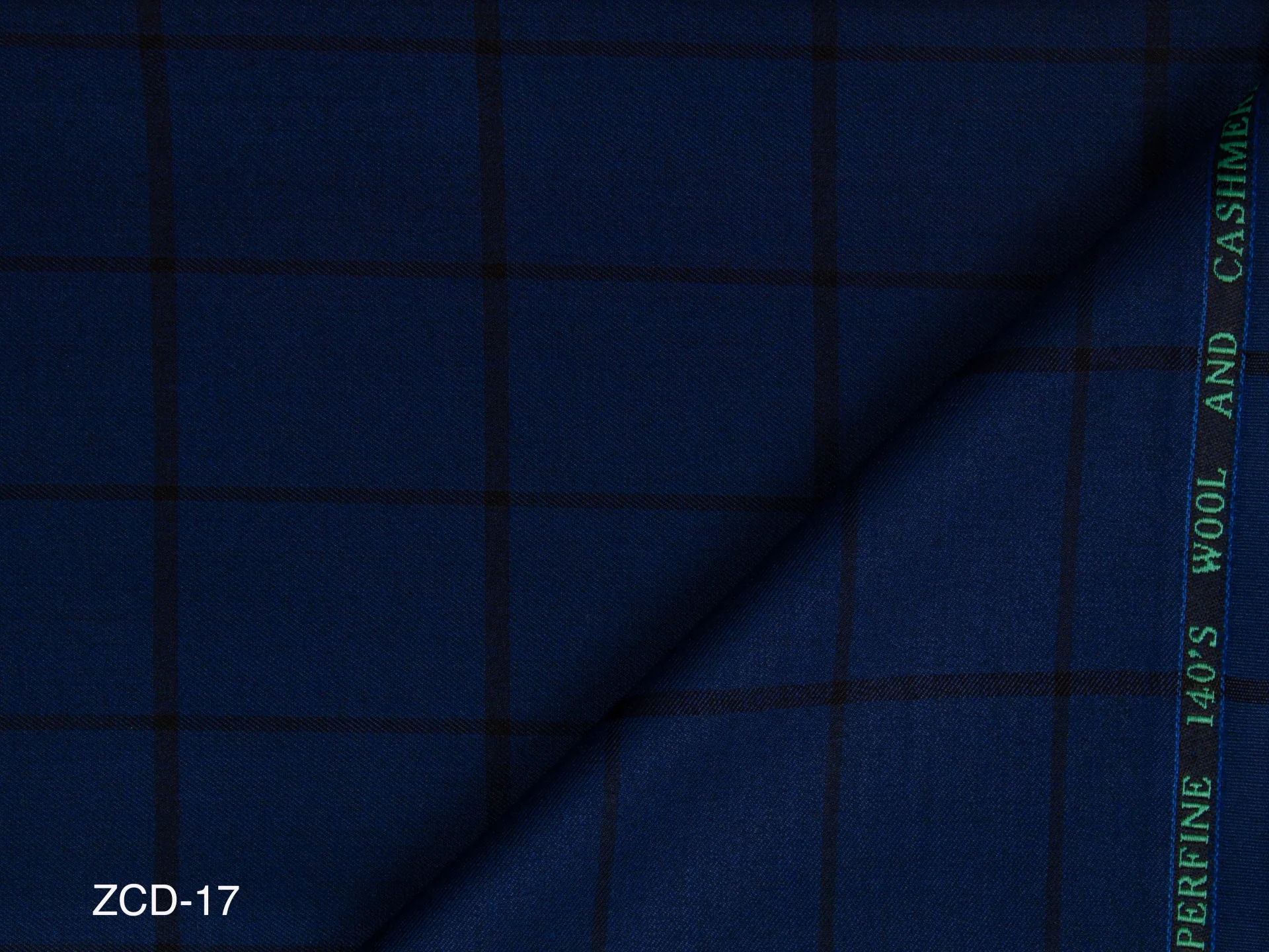ZCD17  FOLD SHOT