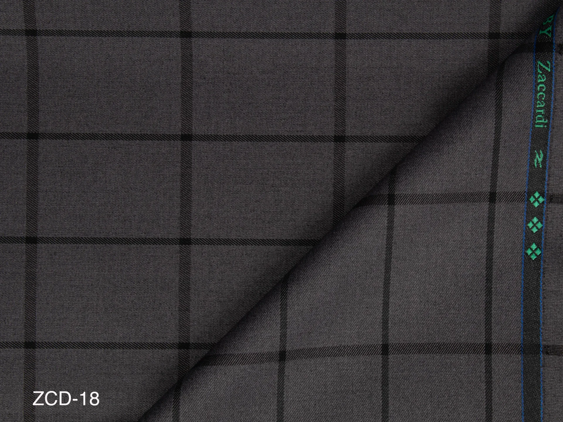 ZCD18  FOLD SHOT